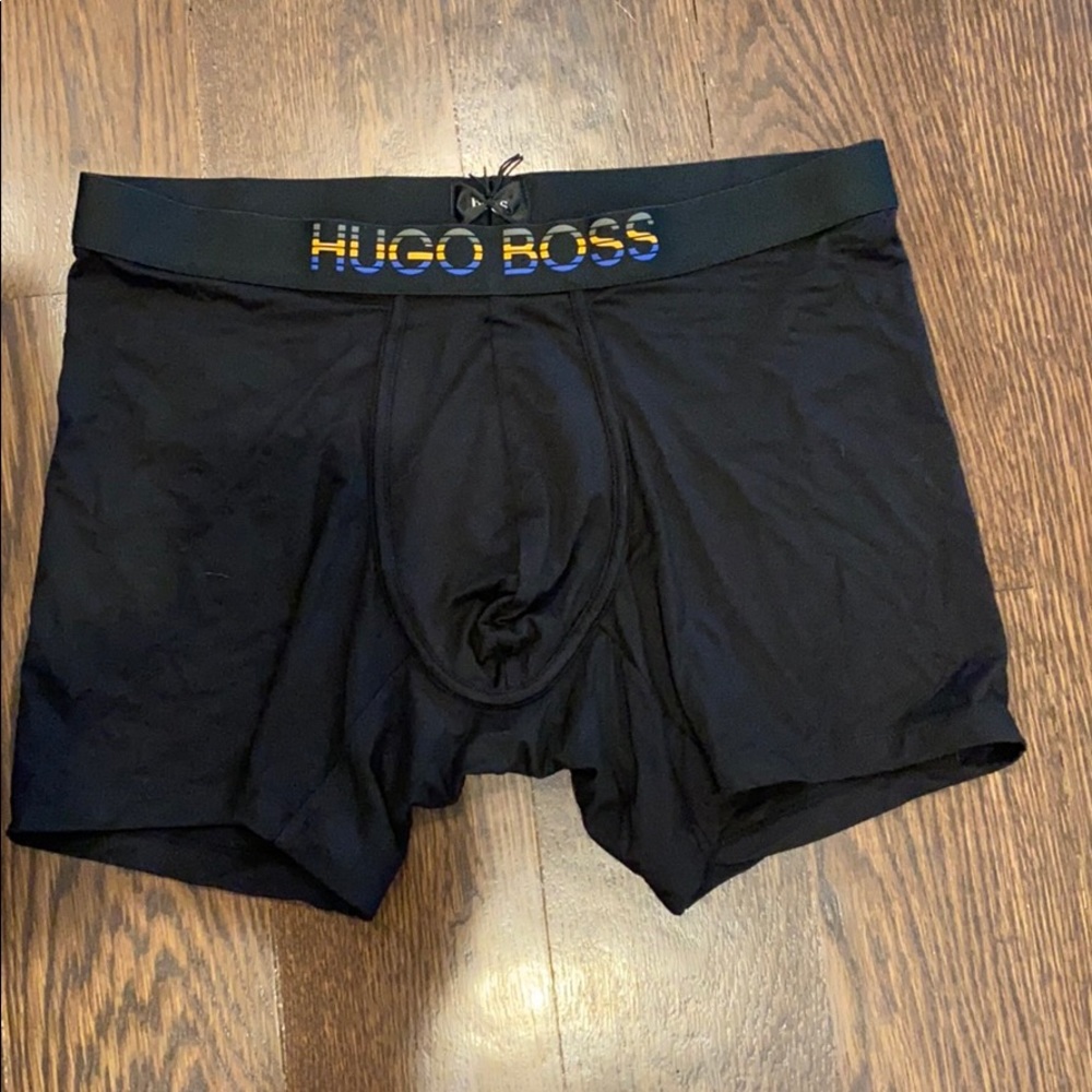 HUGO BOSS NWOT MENS BOXERS